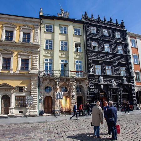 Artrooms -Round Windows Rynok Sq Lviv Dış mekan fotoğraf