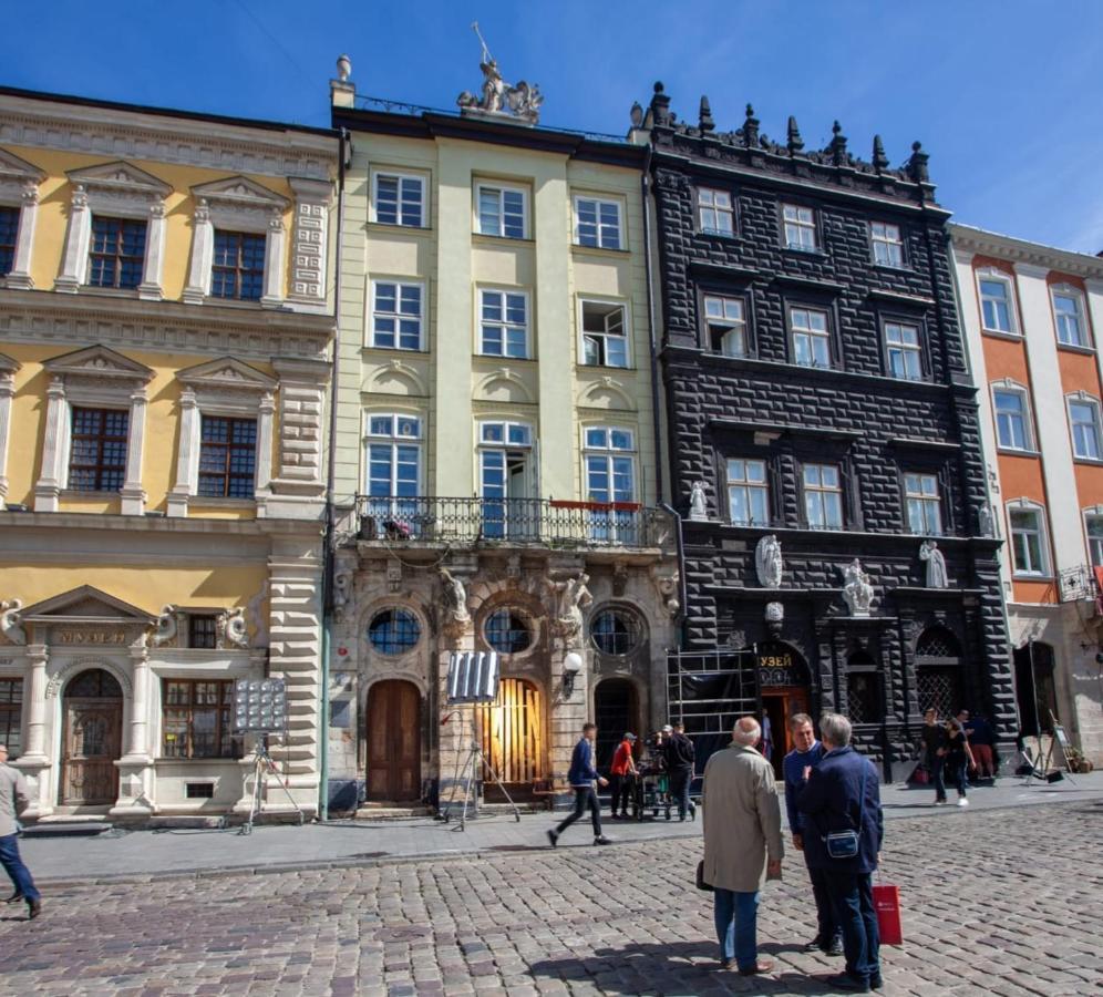 Artrooms -Round Windows Rynok Sq Lviv Dış mekan fotoğraf